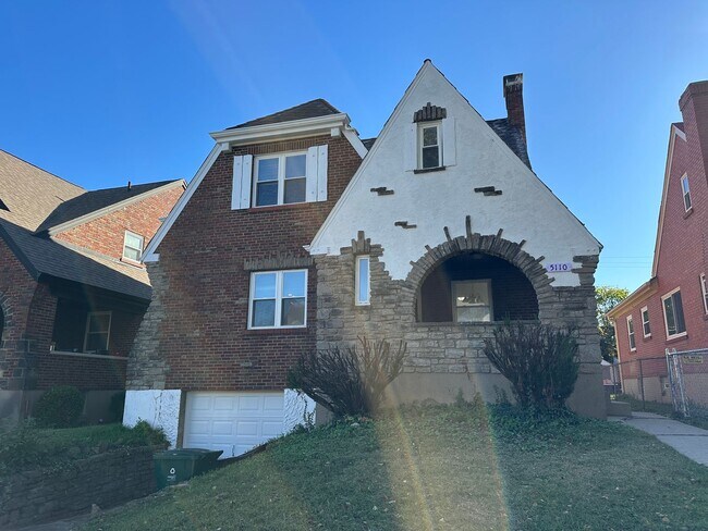 Primary Photo - Bond Hill- Charming 3 bedroom 1 Bath