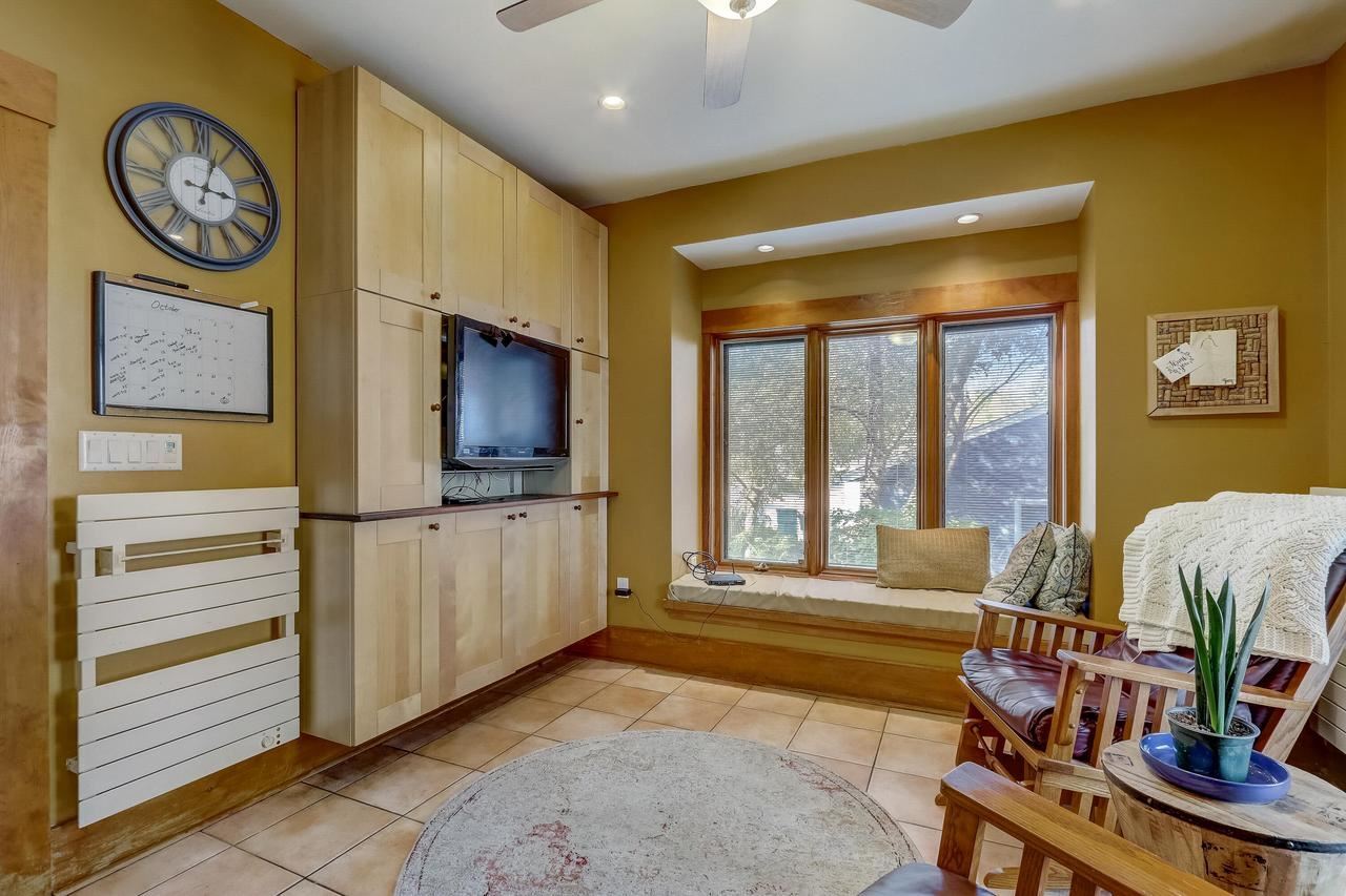 Building Photo - 2114 E Edgewood Ave