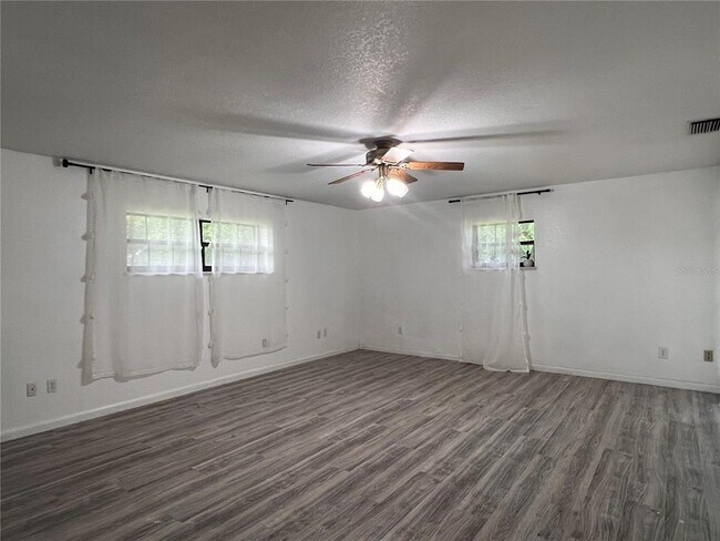 Building Photo - 4093 Lippman Rd