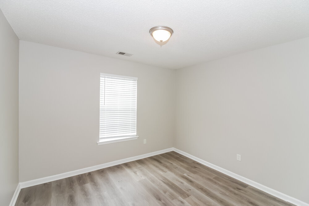 Building Photo - 10734 Ridgefield Dr