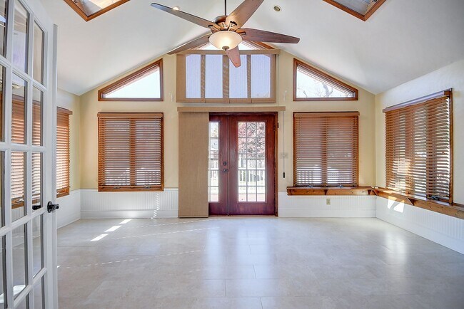 Building Photo - FOR RENT VIRGINIA BEACH