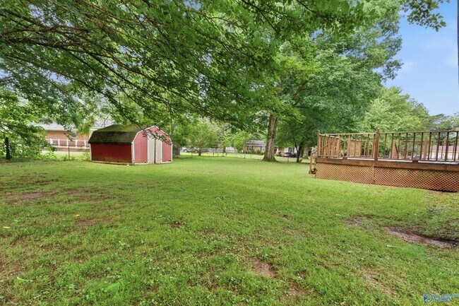Building Photo - 8413 Old Madison Pike