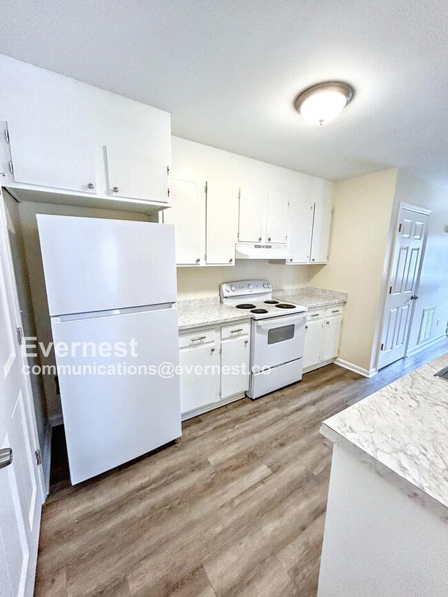 Building Photo - 1641 Cranberry Hill Ln