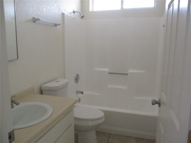 Building Photo - 5090 La Calzada Rd