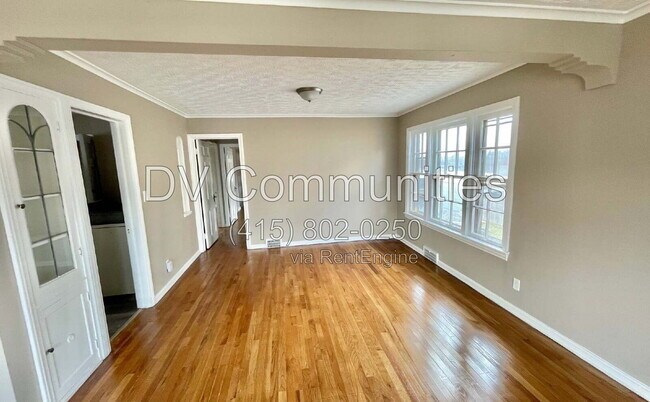 Building Photo - 3638 Lindholm Rd