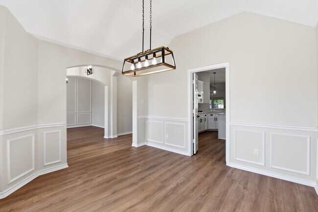 Building Photo - 29819 S Legends Village Cir
