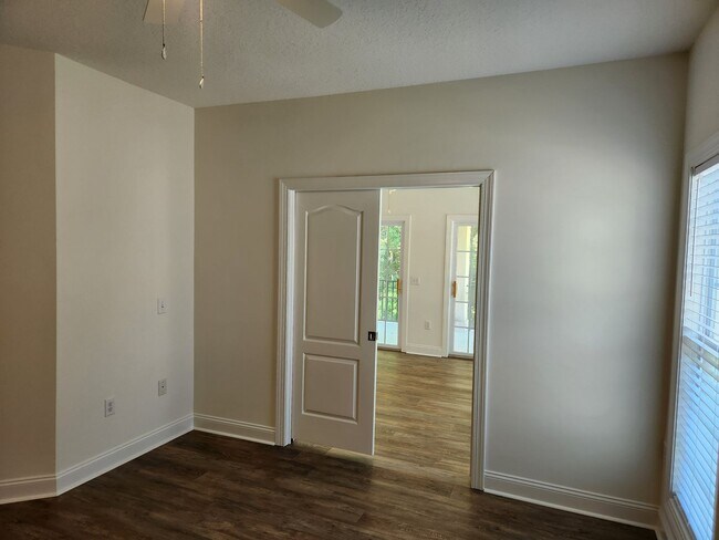 Building Photo - 411 Southbridge Blvd