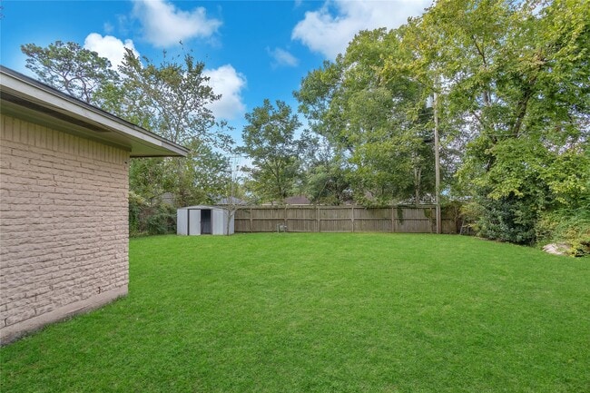 Building Photo - 2802 Greenbriar St