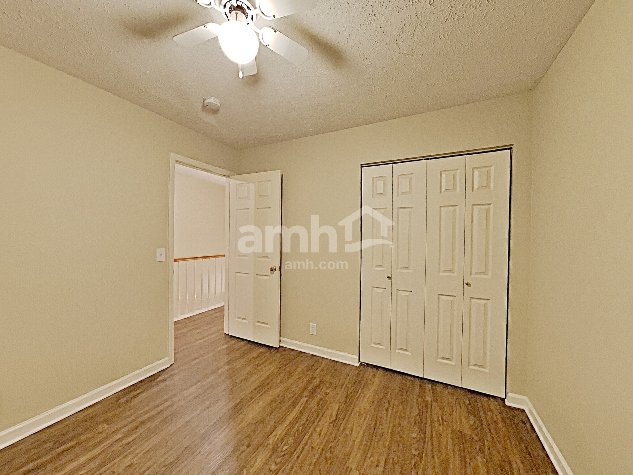 Building Photo - 3716 Creston Ct