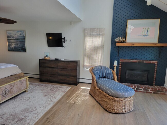 Building Photo - 8601 Fulton Ave