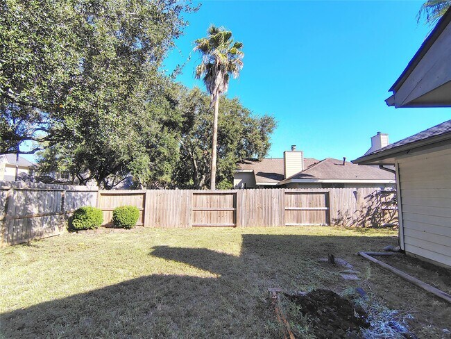 Building Photo - 4403 Waterfall Way