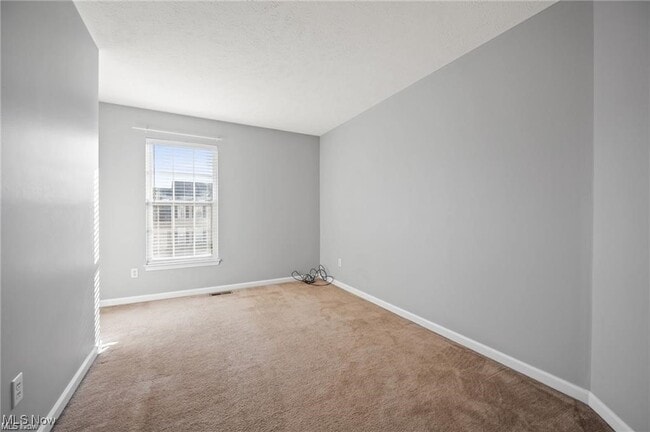 Building Photo - 7419 Meadow Brooke Way