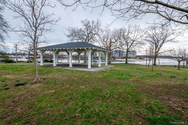 Building Photo - 3 Harbor Ln