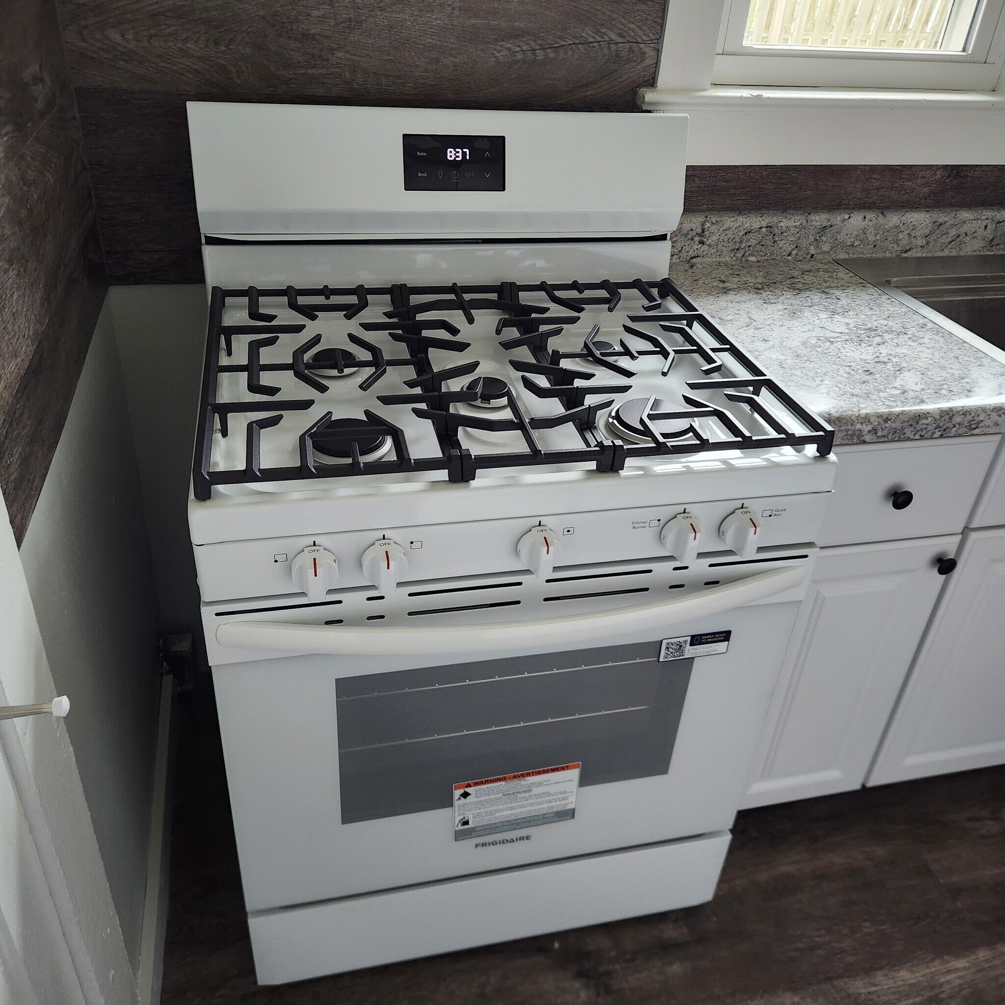 Building Photo - 212 1st St NW