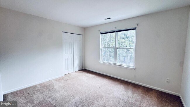 Building Photo - 9161 Lost Fields Ct