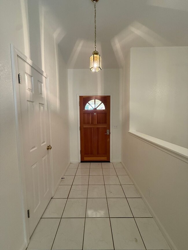Building Photo - Orcutt Single Story Home with RV Access