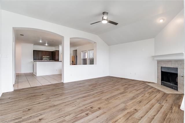 Building Photo - 229 Bluefinch Dr