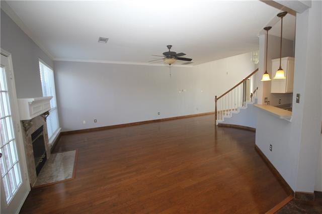 Building Photo - 3845 Gillespie Dr