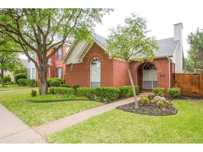 Building Photo - 546 Raintree Cir
