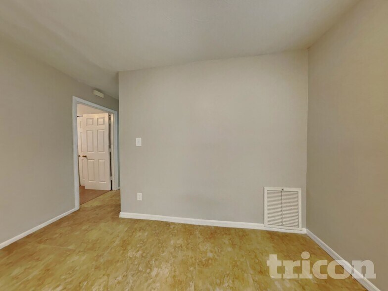 Building Photo - 3708 Lei Dr