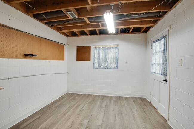Building Photo - 3902 McCally Pl