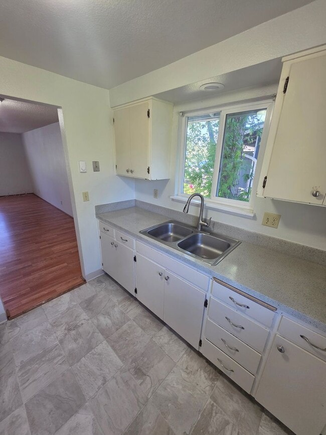 Building Photo - 446s51