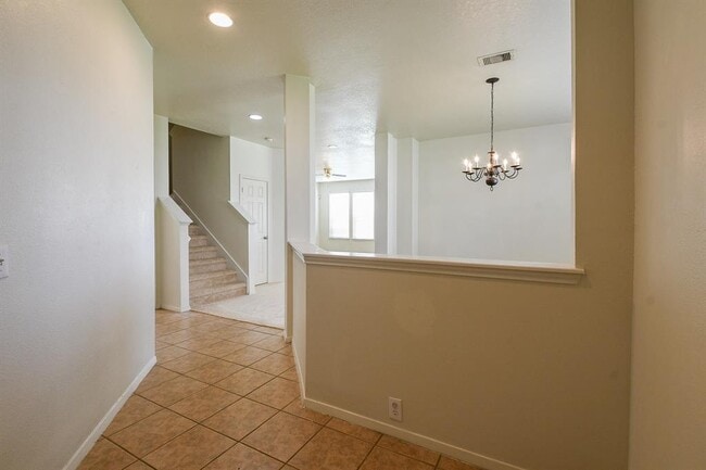 Building Photo - 3043 Feather Green Trail