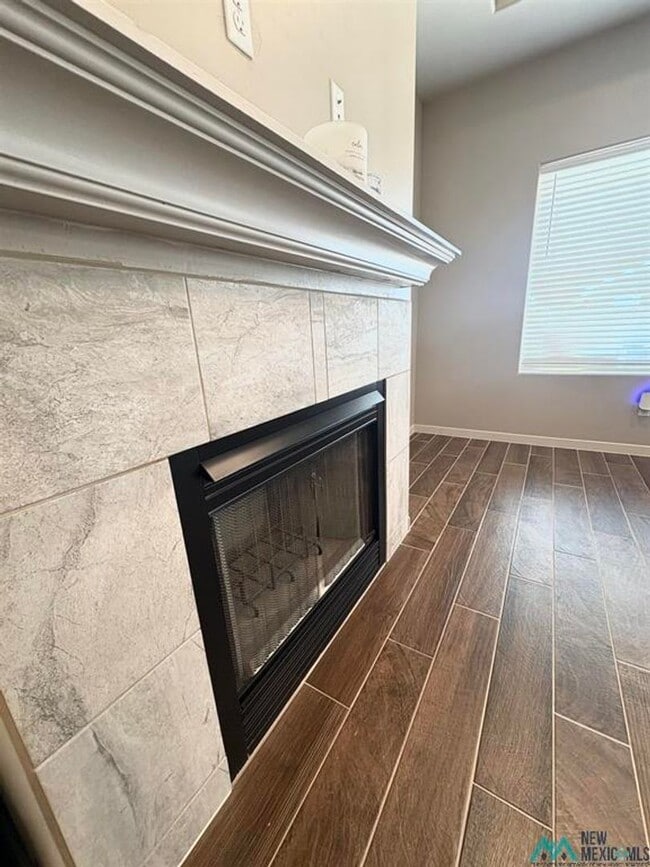 Building Photo - Large Four Bedroom Newer Construction Home