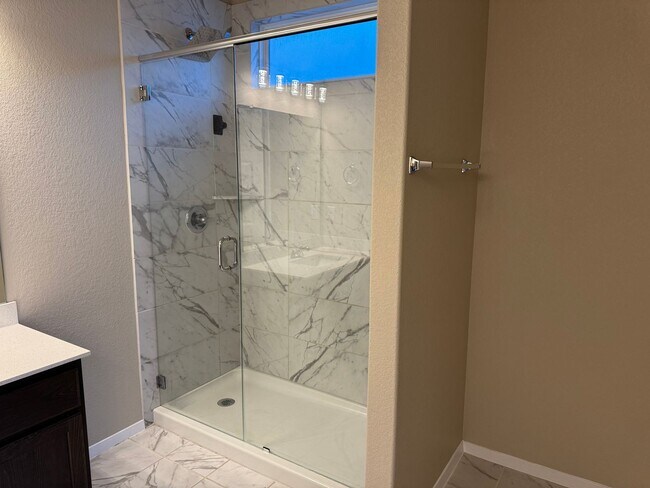 Building Photo - Bright & Spacious 3 Bedroom Home with Garage in Kyle