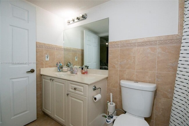 Building Photo - 21100 SW 87th Ave