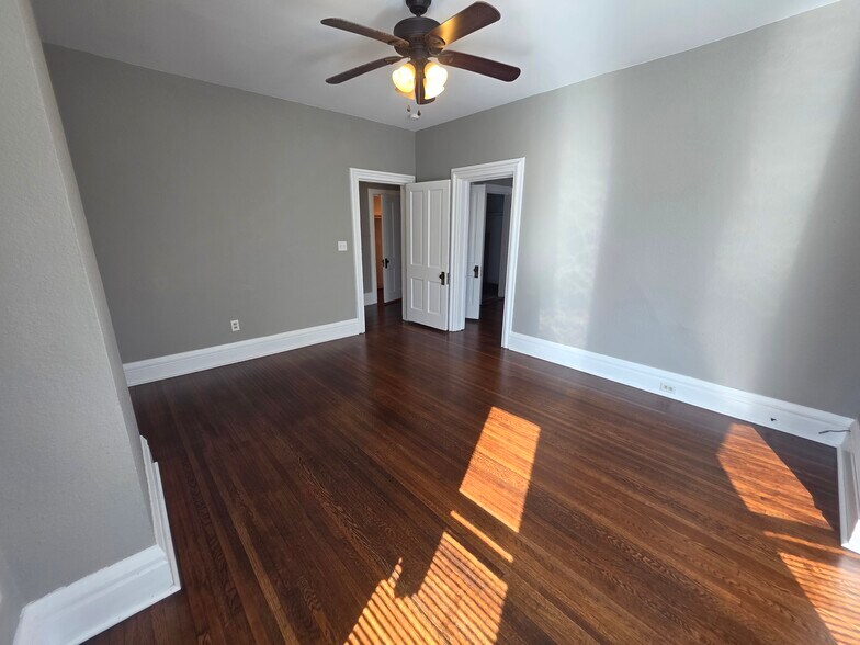 Building Photo - 701 Wilson St