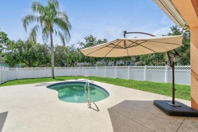 Building Photo - 2584 E Community Dr