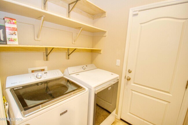 Building Photo - 495 Cortono Dr