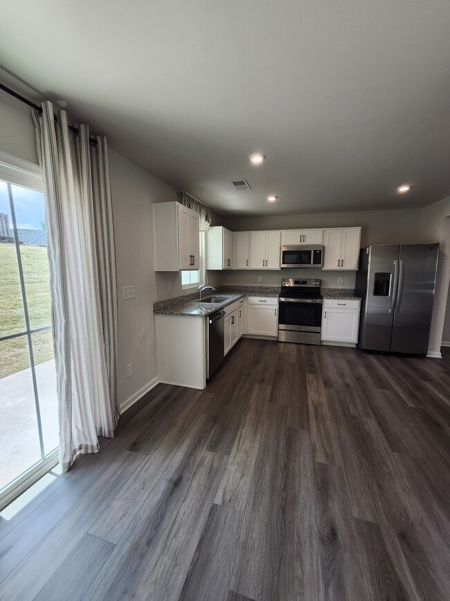 Building Photo - 116 Forthside Wy