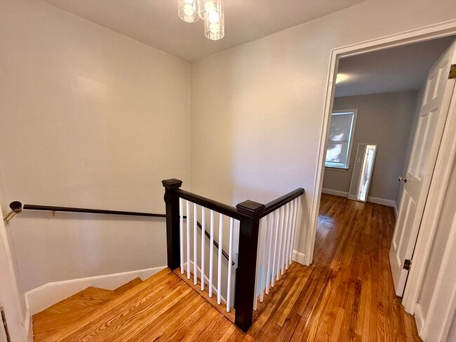 Building Photo - 31 York Ave