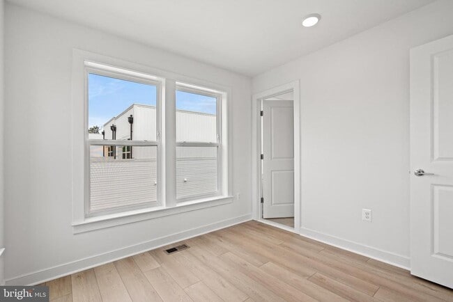 Building Photo - 3122 Nina Clarke Dr