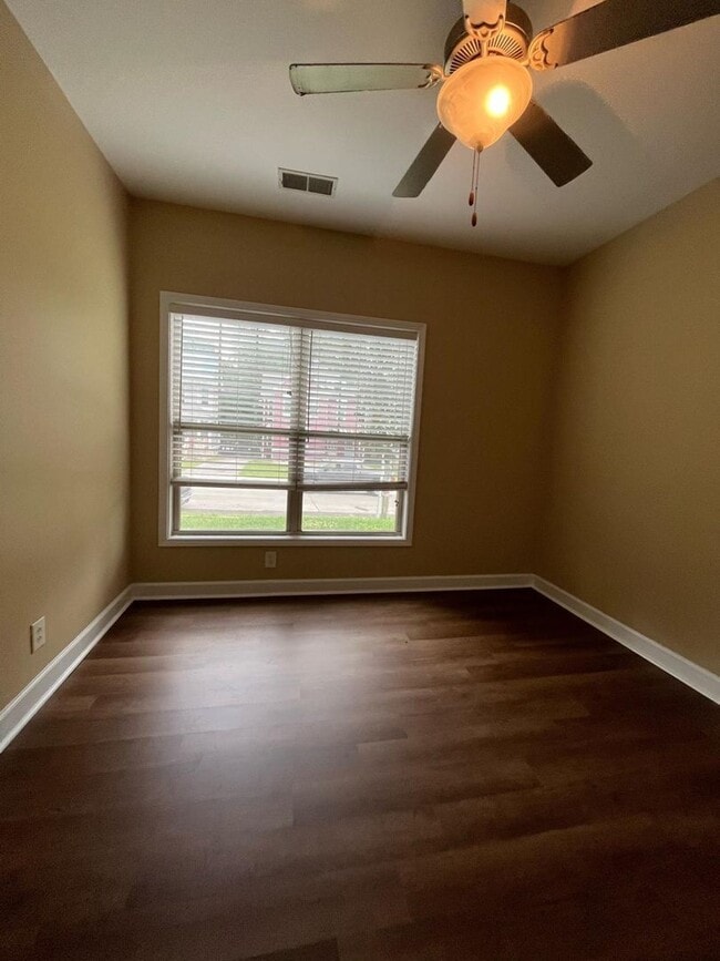 Building Photo - 434 N Martin Luther King Blvd