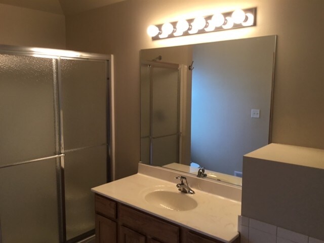 Building Photo - 2302 High Ridge Ln