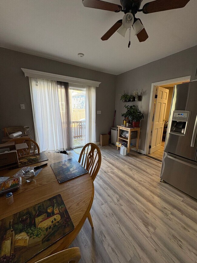 Building Photo - 117-119 Portland St-119-1