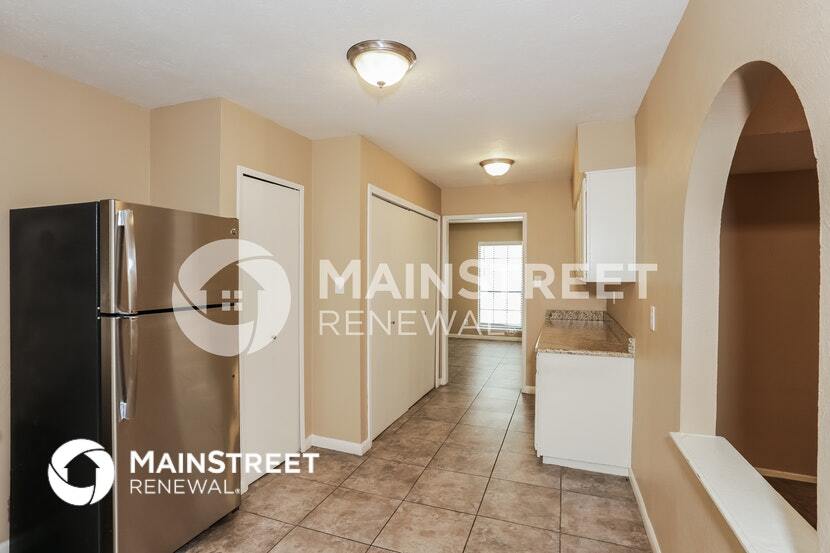 Building Photo - 6515 Forestview Dr