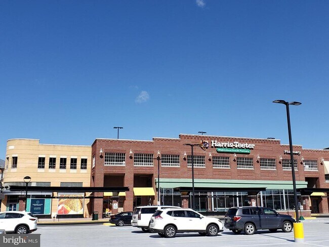 Building Photo - 12956 Centre Park Cir