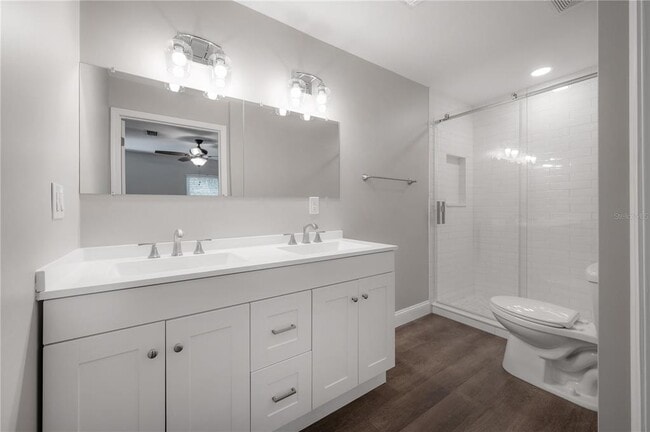 Building Photo - 6901 S Fitzgerald St