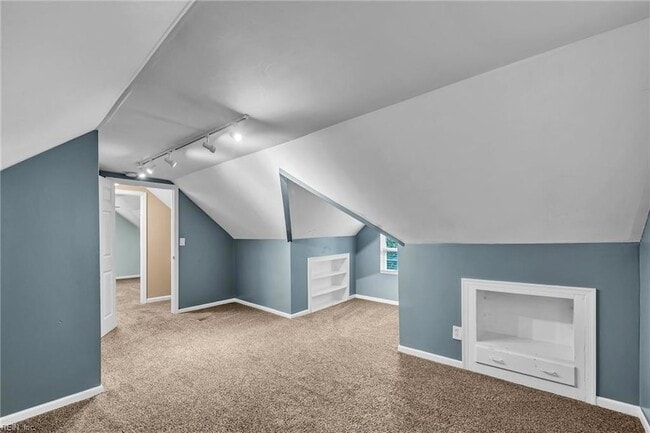 Building Photo - 1336 Maplewood Ave