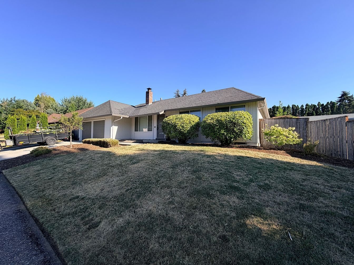 Building Photo - 8660 SW Comanche Way