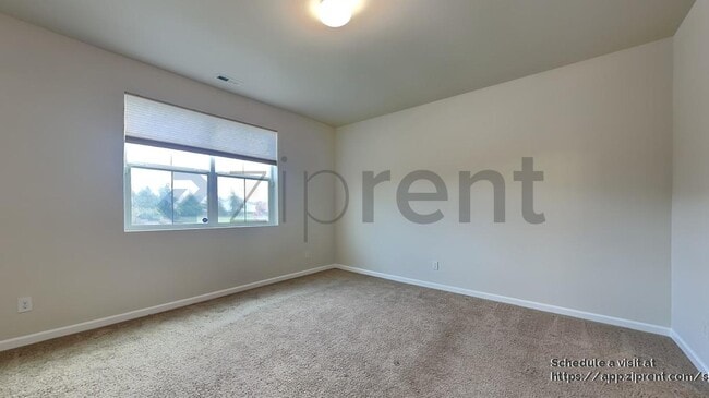Building Photo - 19310 19th Ave Ct E