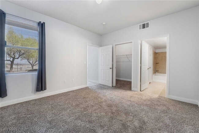 Building Photo - 8000 W Badura Ave