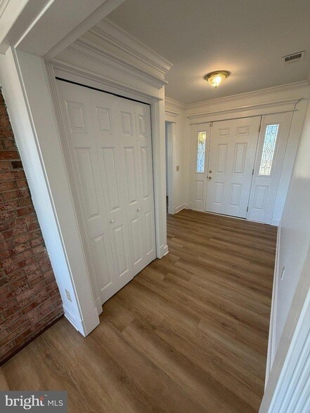 Building Photo - 15326 Tidewater Trail