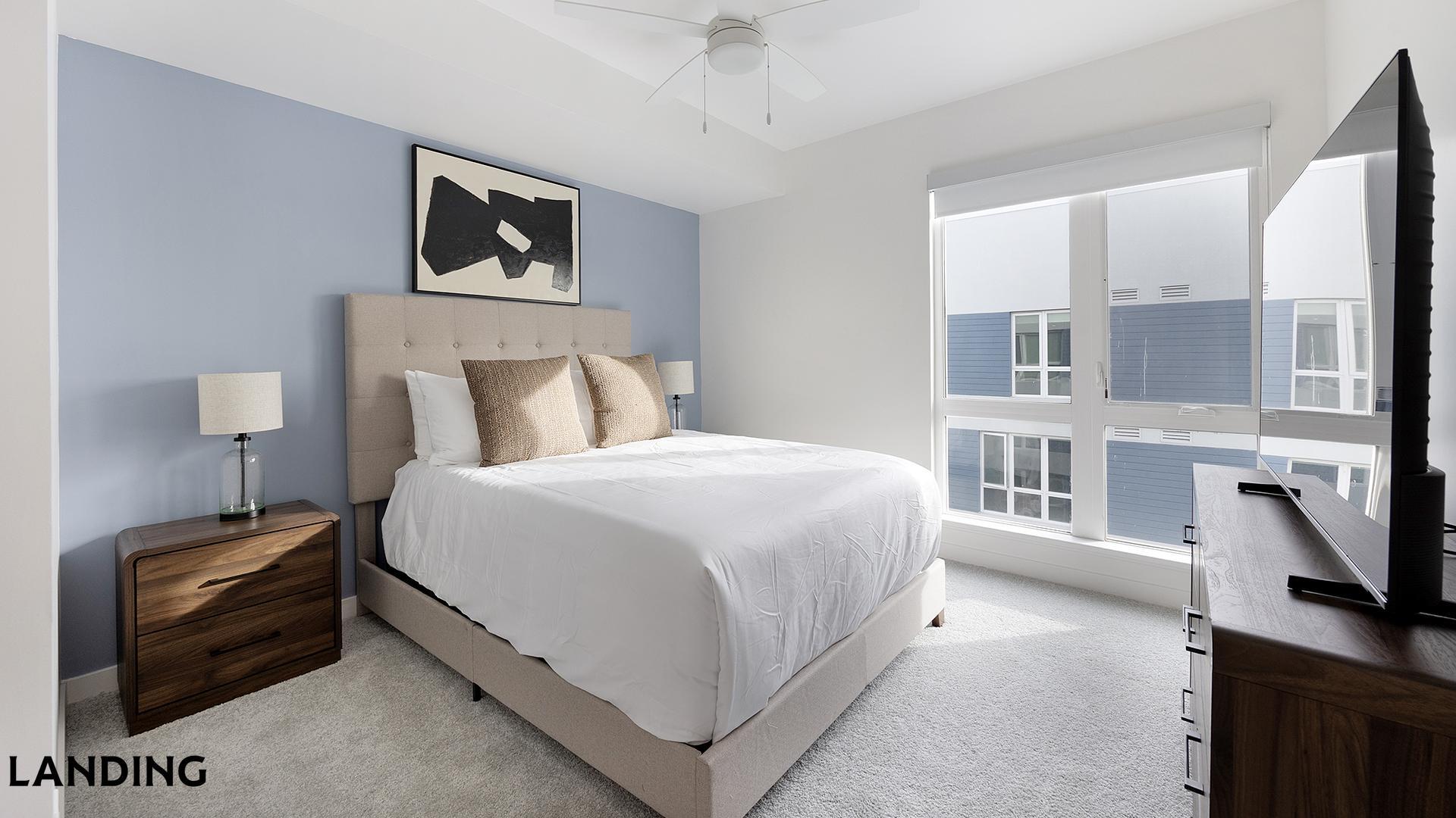 Building Photo - 707 S Farmer Ave