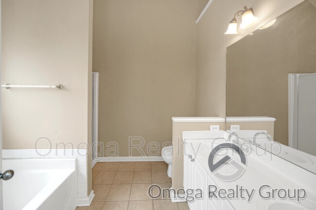 Building Photo - 2130 Forest Lakes Ln