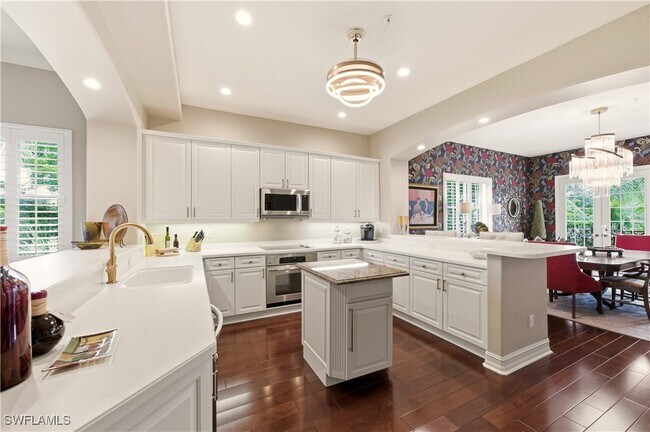 Building Photo - 2605 Estrella Dr